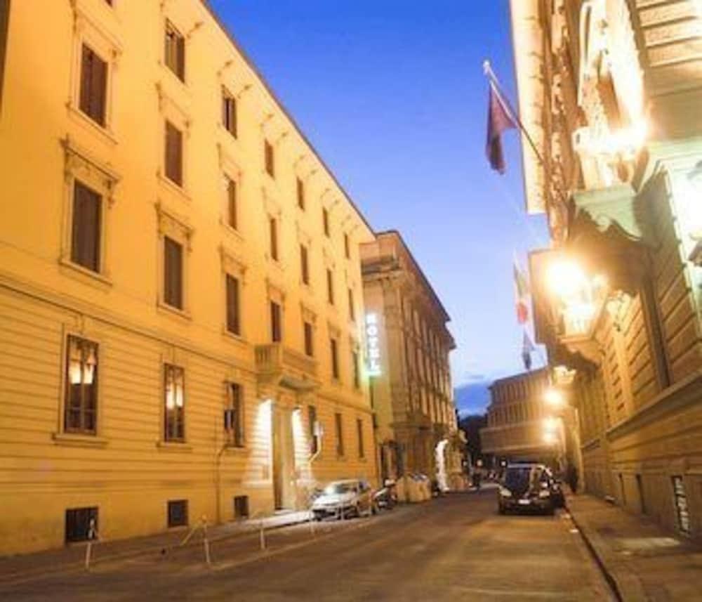 Beatrice 3* Florencia